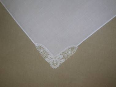 Swiss Bridal Lace Corner Hankie 12"